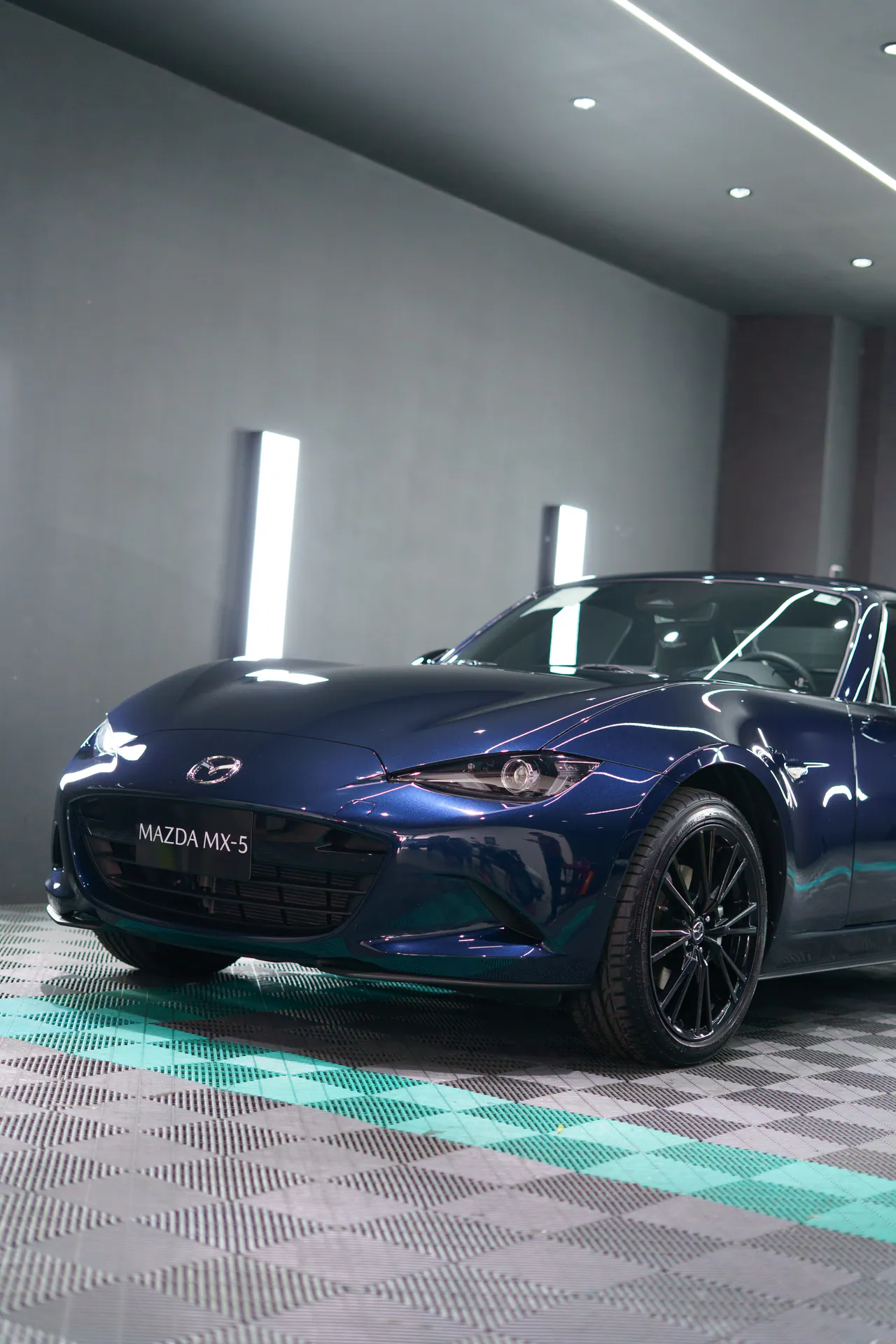 Mazda MX-5 Miata en Xclusive Car Care